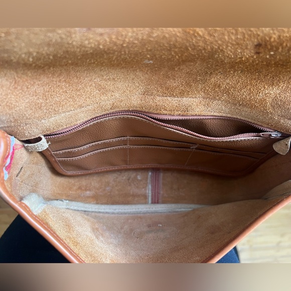 Dooney & Bourke all weather leather crossbody bag - Picture 6 of 15